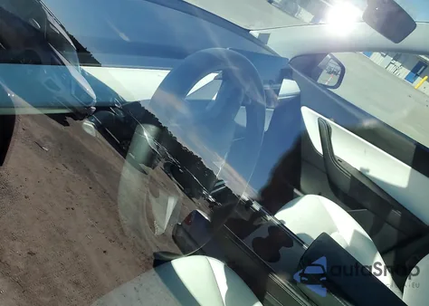 2021 Tesla Model Y from USA, damaged, VIN 5YJYGDEE1MF246346